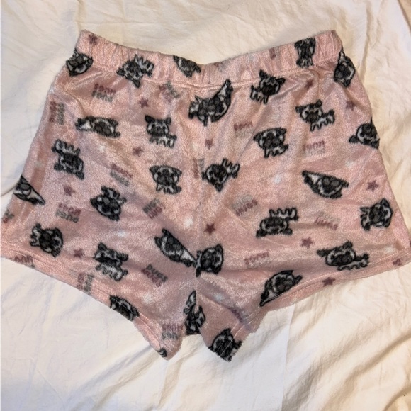 🩵 3/$20 🩵 Ardene Pug Hug plush pajama shorts - Picture 3 of 5